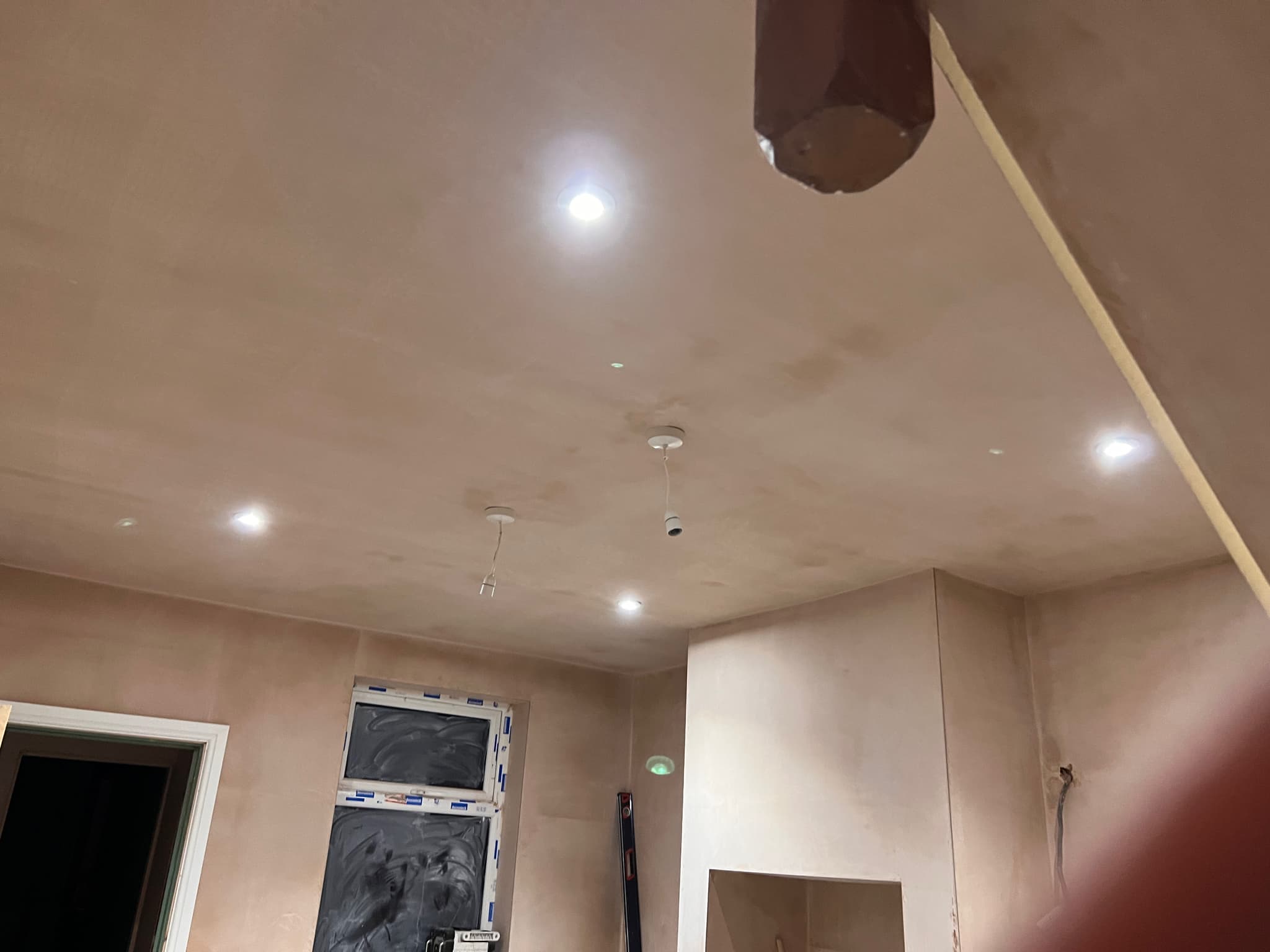 Derbyshire — plaster stage with structural column