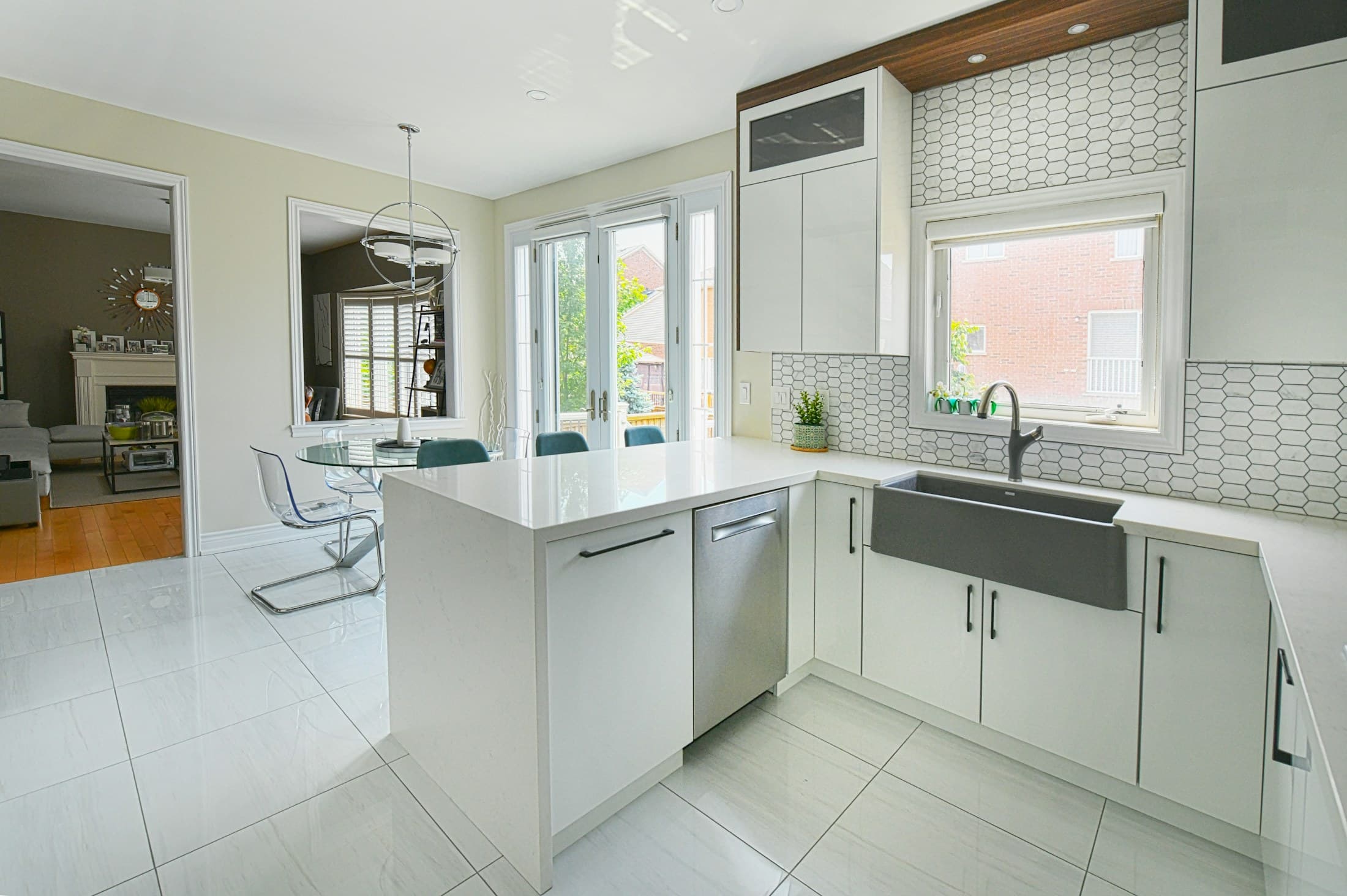 Completed contemporary kitchen with island
